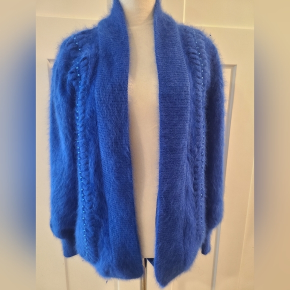 Vintage Angora Sweater - Picture 5 of 9